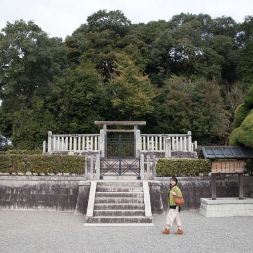 Le tombeau de l’empereur Tenmu et de l’impératrice Jitô