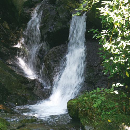 Mebuchi Waterfall