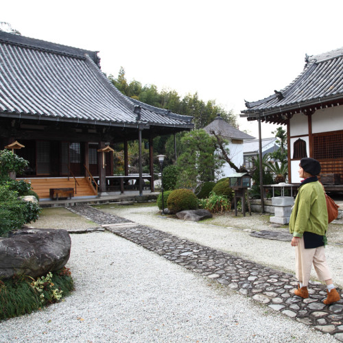 Les vestiges du temple Toyura-dera
